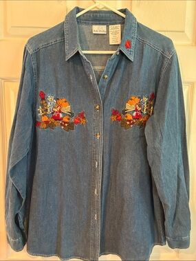Bobbie Brooks Size Medium Embroidered  Fall Bears Denim Button-Up Shirt - Blue